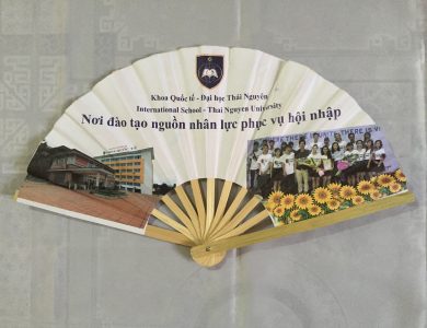 Quạt giấy tiếp sức mùa thi đại học Thái Nguyên năm 2016